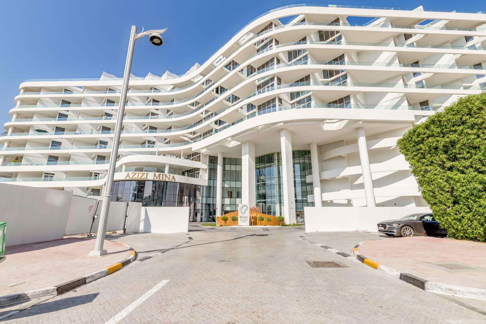 Luxury Azizi Mina Beachfront Apartments Dubai Exteriör bild