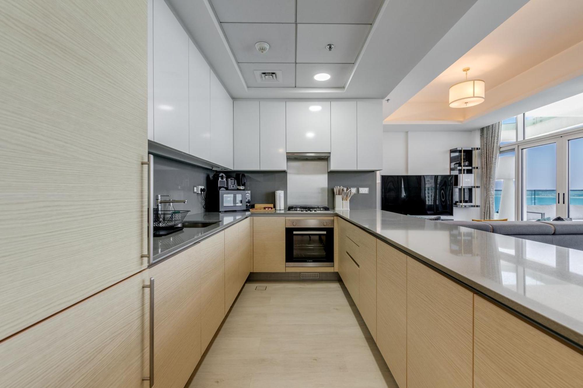 Luxury Azizi Mina Beachfront Apartments Dubai Exteriör bild